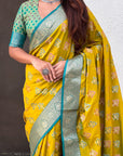 Mehendi Green Soft Silk Zari Woven Ikkat Patola Saree with Contrast Weaves