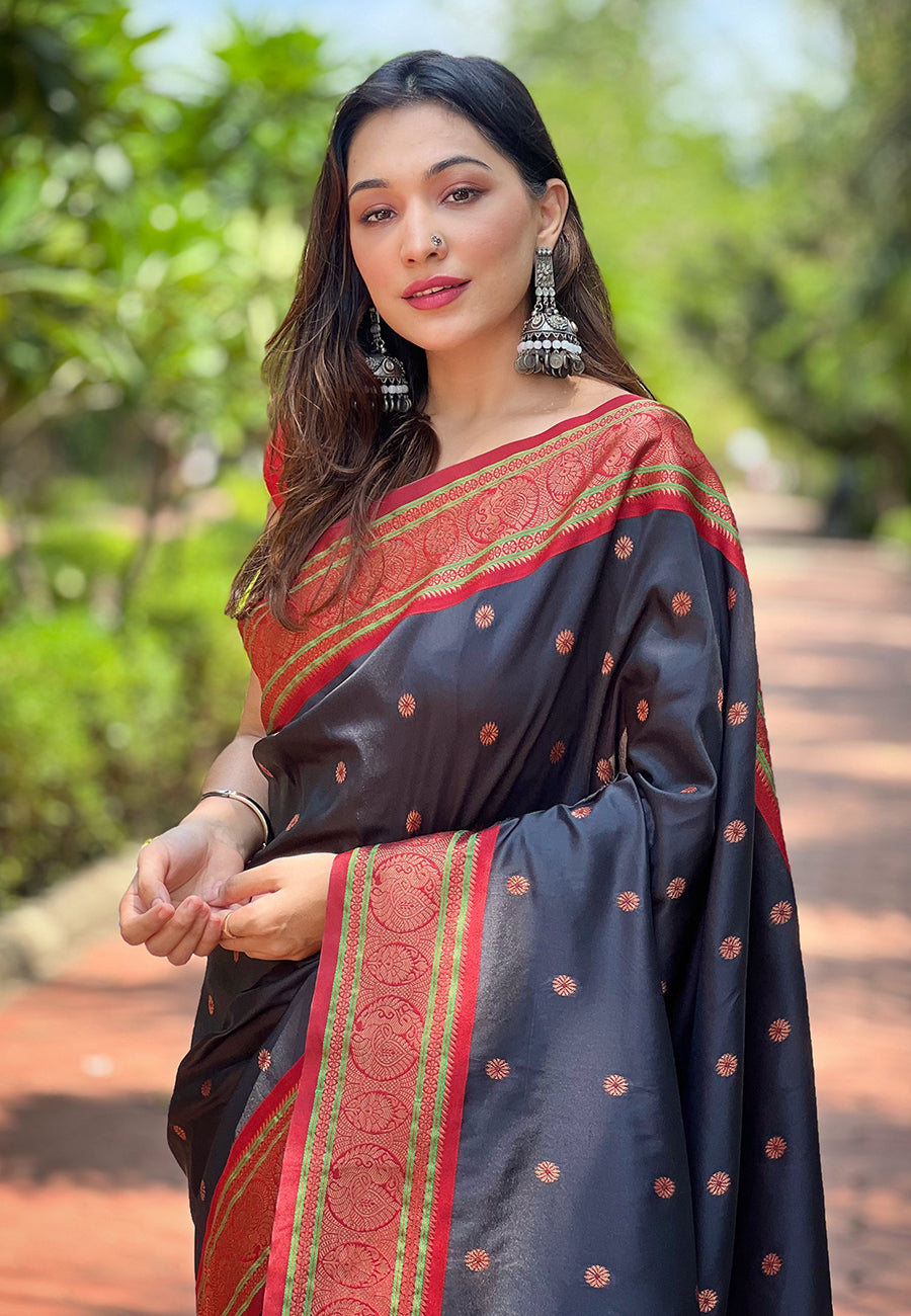 Black Contrast Zari Woven Yeola Paithani Silk Saree